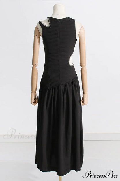 Jolie Abstract Stylish Cut-Out Midi Dress