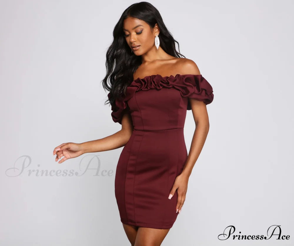 Kiari Formal Off Charming the Shoulder Ruffled Dress BURGUNDY / XS