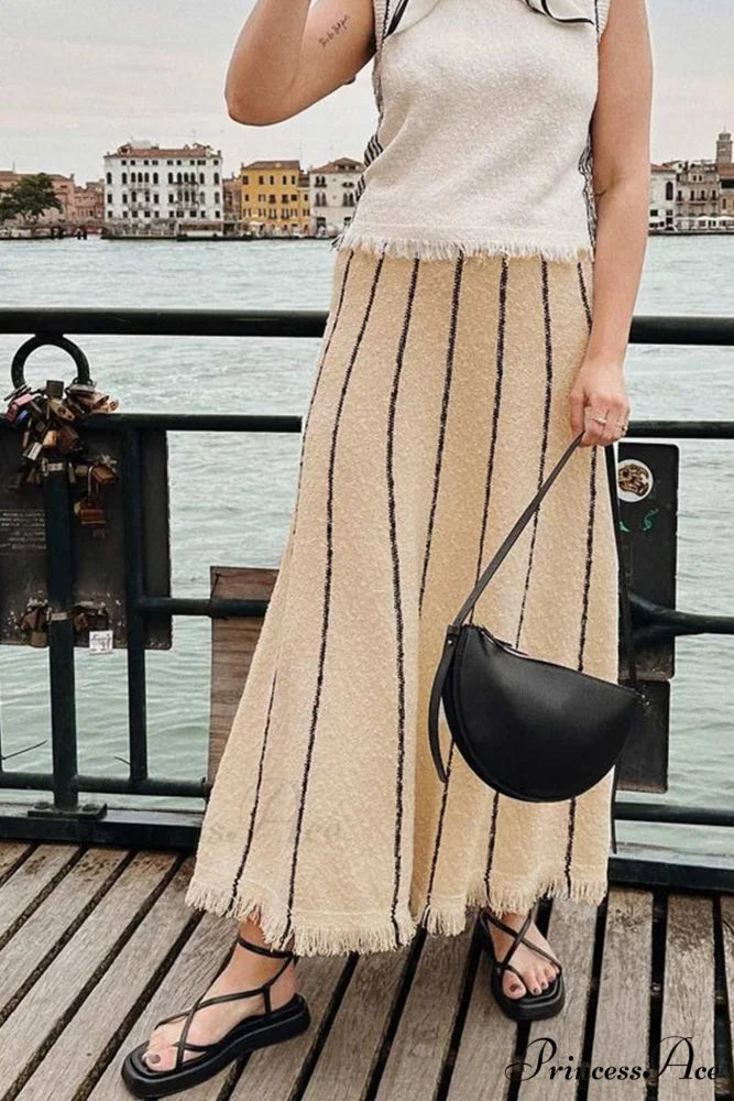 Knit with Fringe Hem Skirt Stripes Light Khaki / L