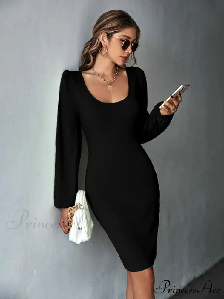 Knitted Backless Long-Sleeved Dress M / black