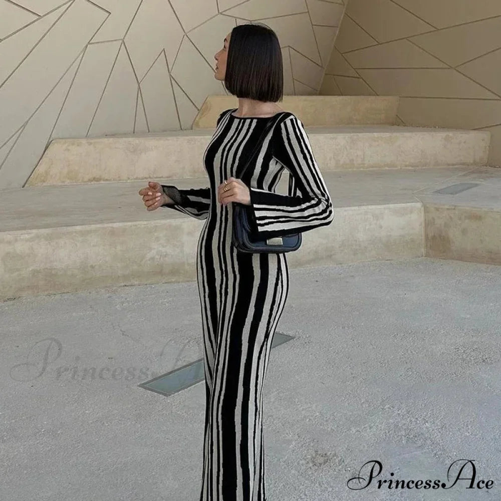 Knitted Long Sleeve Maxi Dress BLACK / S