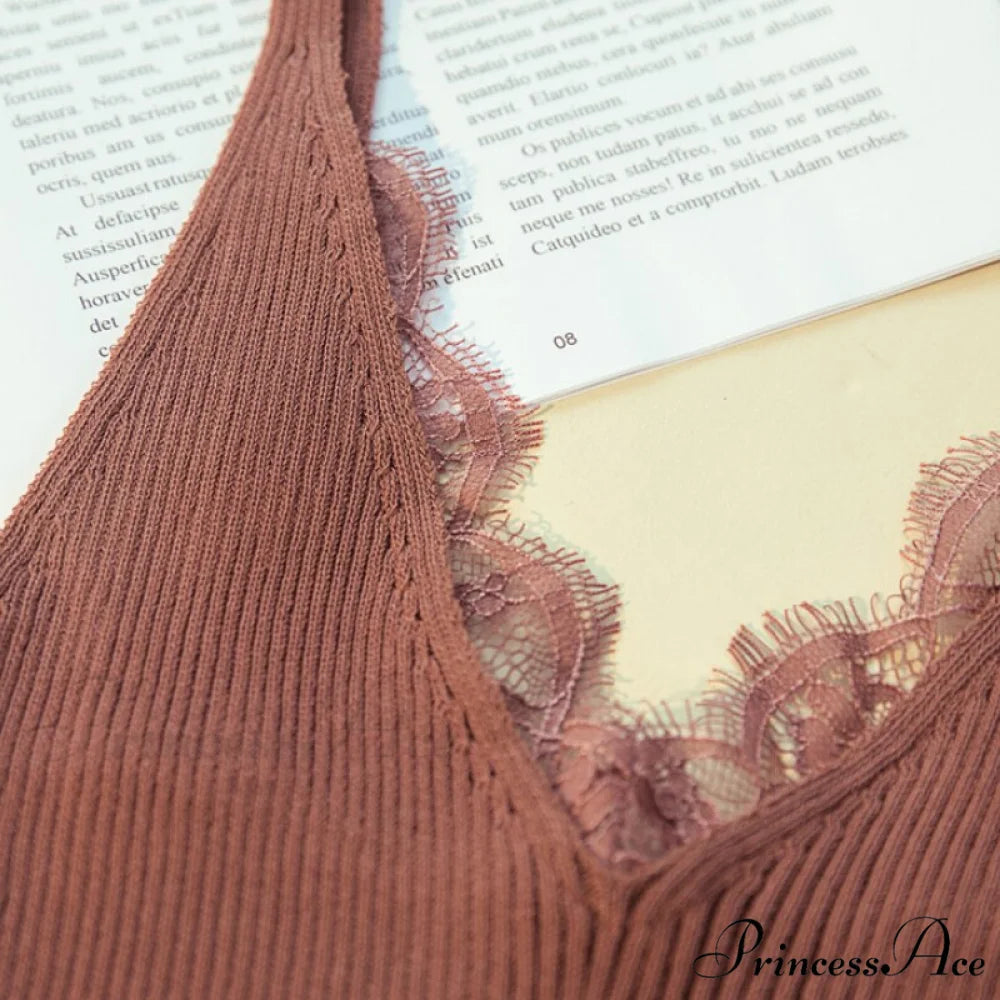 Lace V-neck Solid Knitted Camisoles