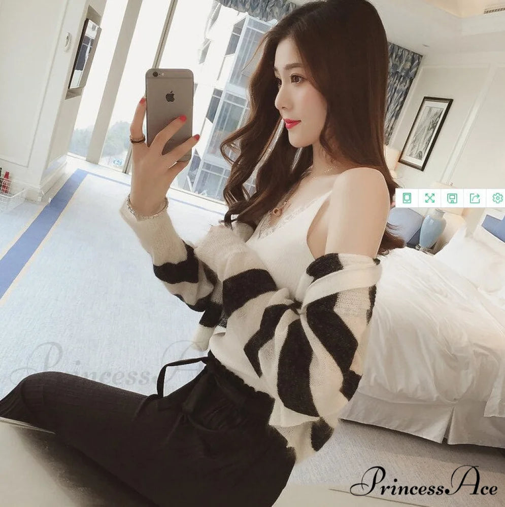 Lace V-neck Solid Knitted Camisoles white / One Size