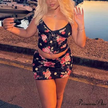 Lacy Flower V Neck Spaghetti Strap Crop Top Mini Pencil Skirt Two Pieces Set twopiecesset-250126
