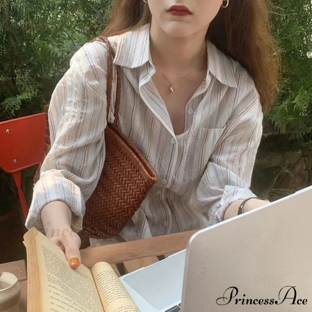 Large Checkered Long Sleeve Blouse blouse-250223