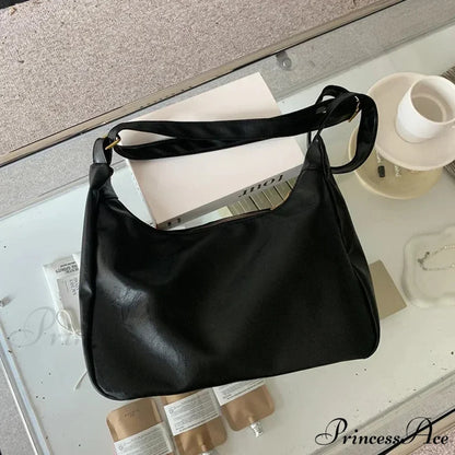 Leather Lavish Messenger Crossbody Bag crossbody-250126