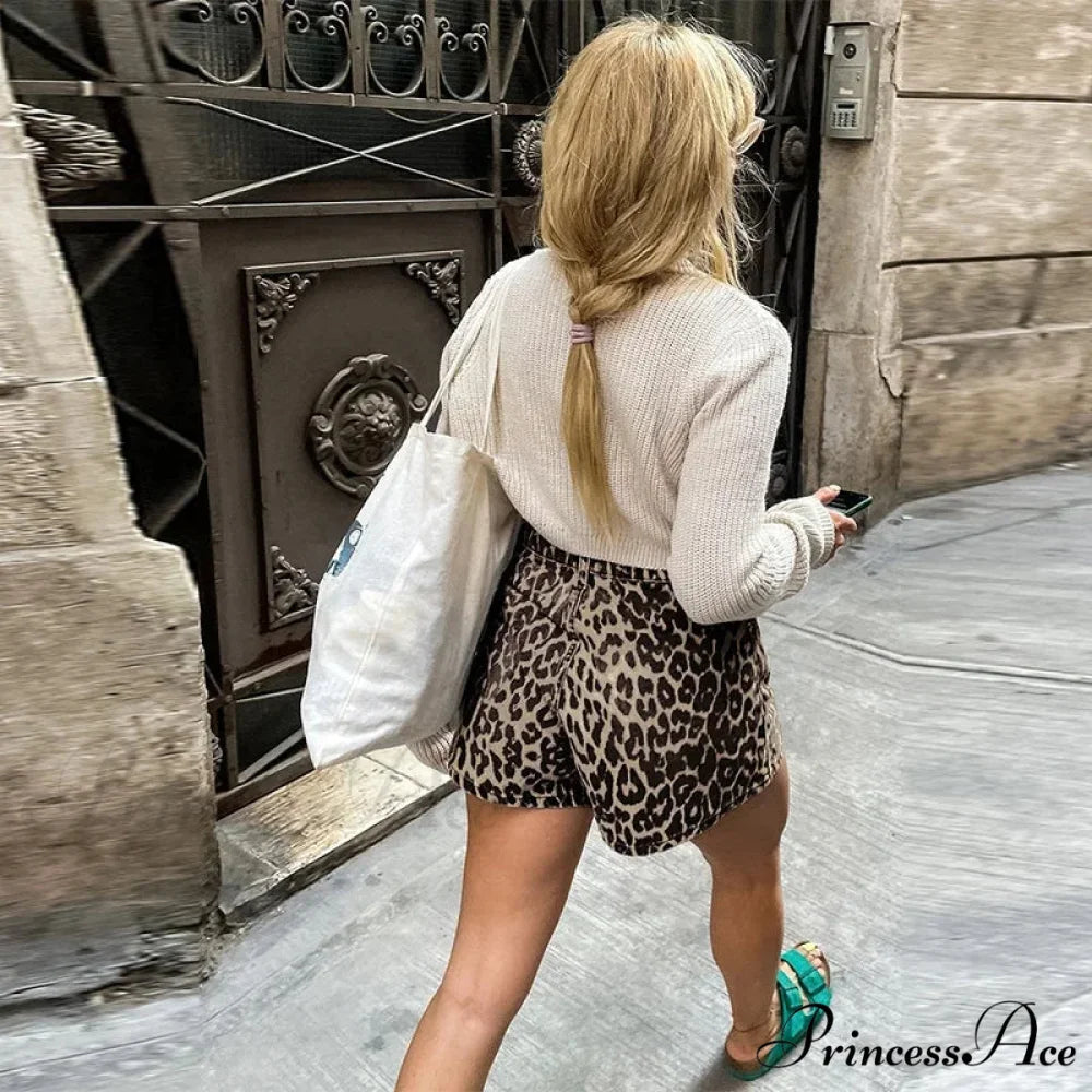 Leopard Print Stylish High Waist Shorts