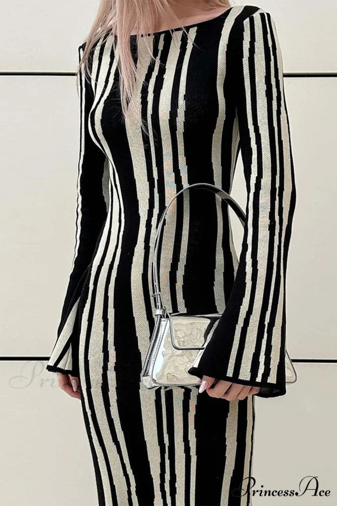 Long Sleeve Knitted Dress with Contrast Color