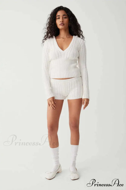 Long Sleeve Knitted V-Neck Graceful Hooded Sweater And Shorts Set
