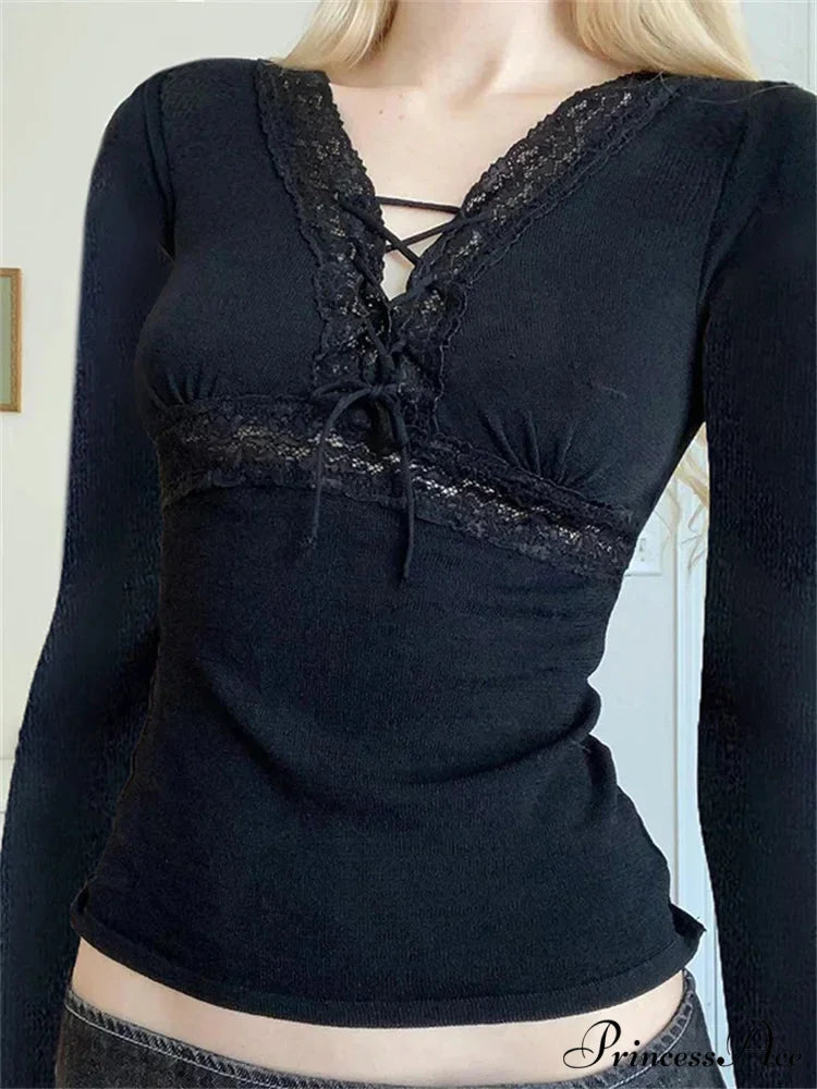 Long Sleeve V Neck Tie-up Slim Fit Lace Vintage Patchwork T-Shirts BLACK / S