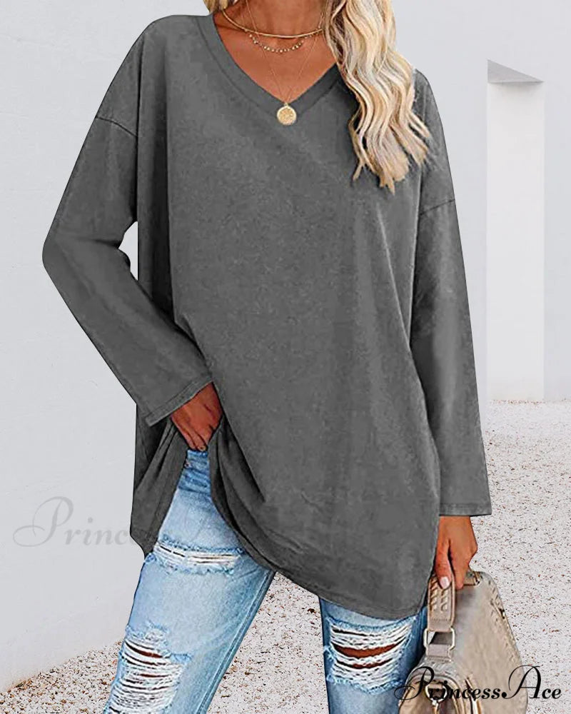 long-sleeved women’s V-neck t-shirt