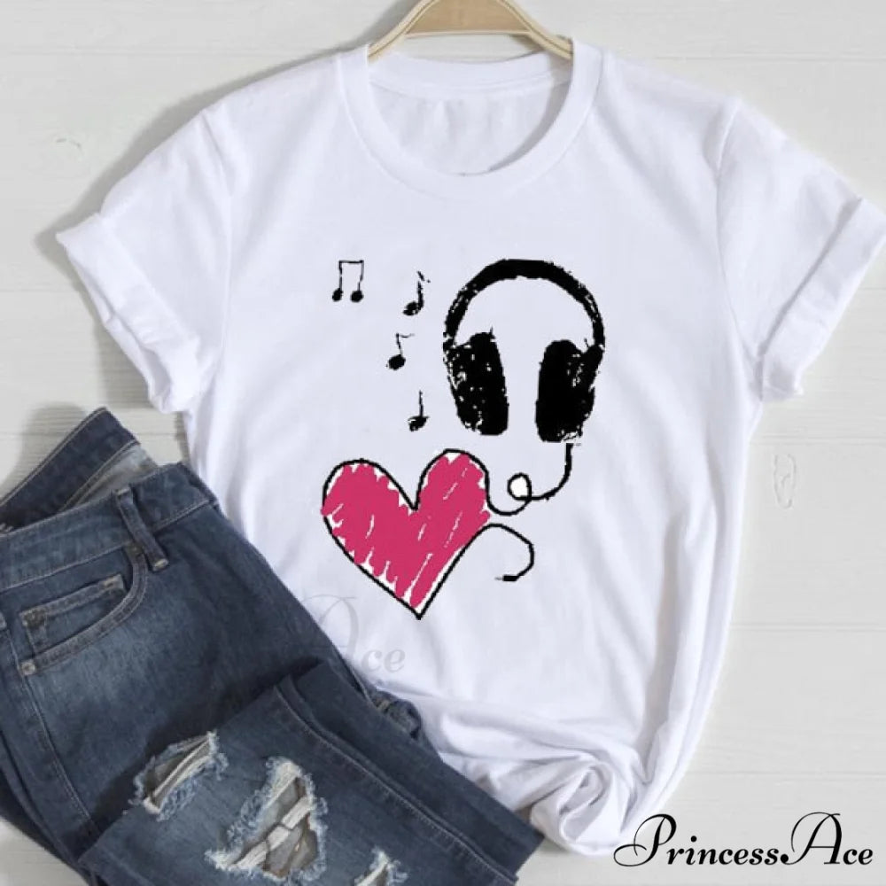 Love Fashion 90s Trend Graphic Tshirt pink heart / S