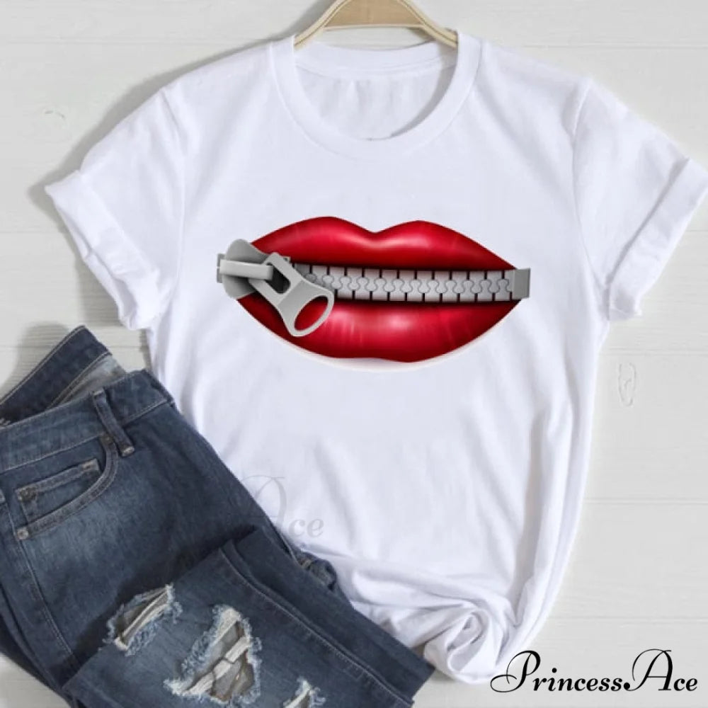 Love Fashion 90s Trend Graphic Tshirt zipper / S