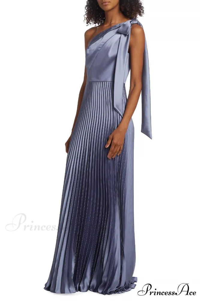 Lovely Evenings One-Shoulder Trendy Pleated Maxi Dress