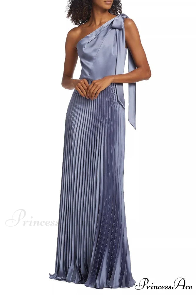 Lovely Evenings One-Shoulder Trendy Pleated Maxi Dress