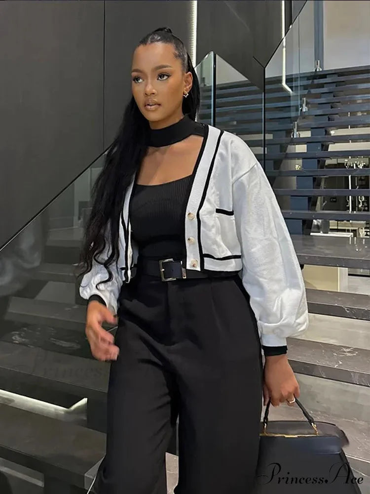 Low-cut Cropped Differentiating Cardigan cardigans-241228