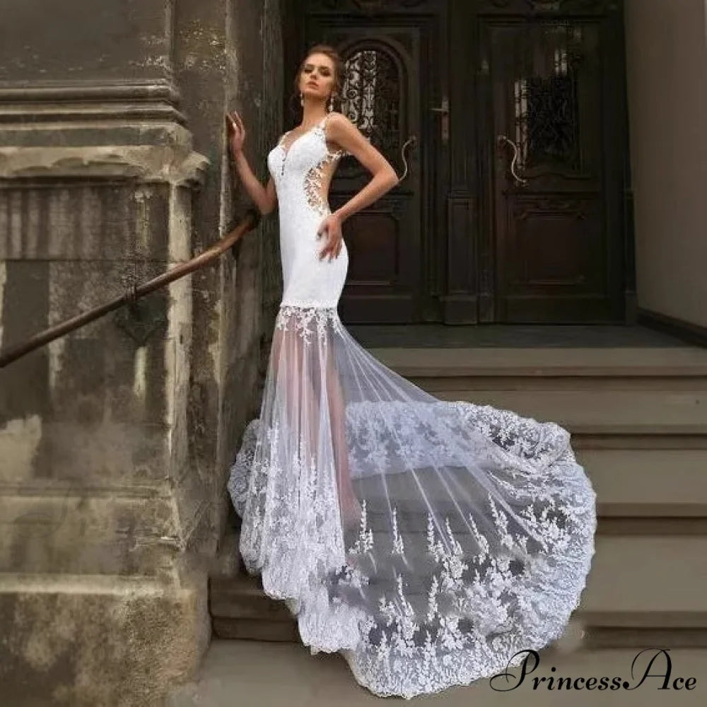 Low-cut Sleeveless Lace Bridal Gown weddingdress-250223