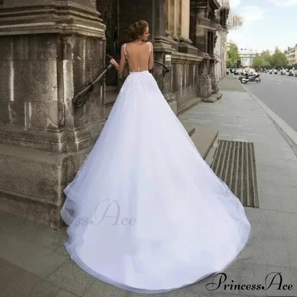 Low-cut Sleeveless Lace Bridal Gown weddingdress-250223