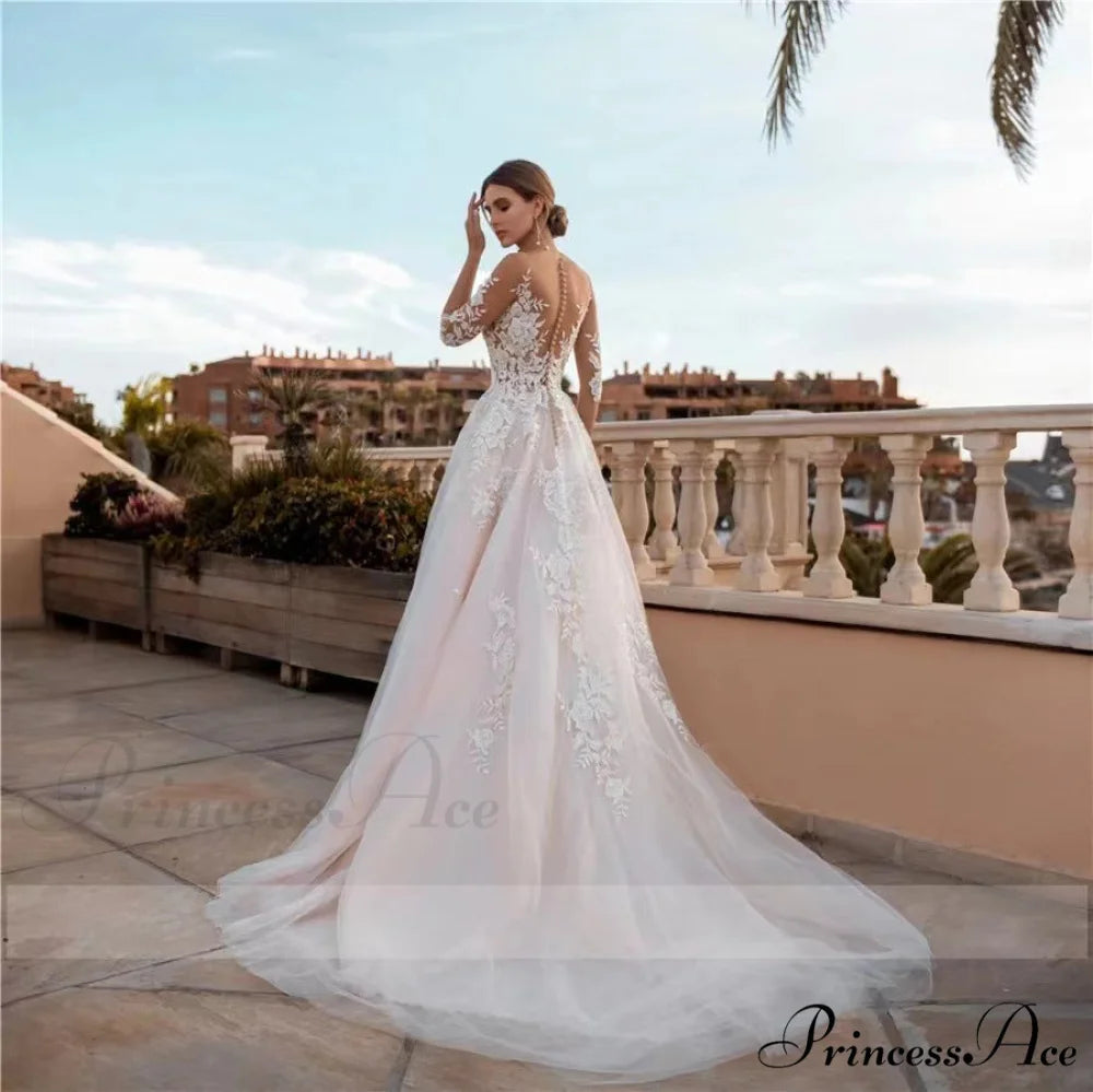 Low Plunging Neckline Tailored Fit Bridal Wedding Gown white / 2 weddingdress-250223