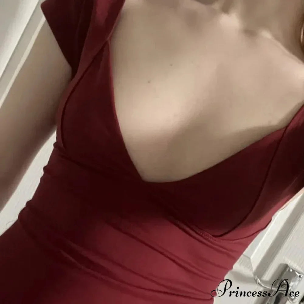 Low V Neck Short Top red / S croptop-250223