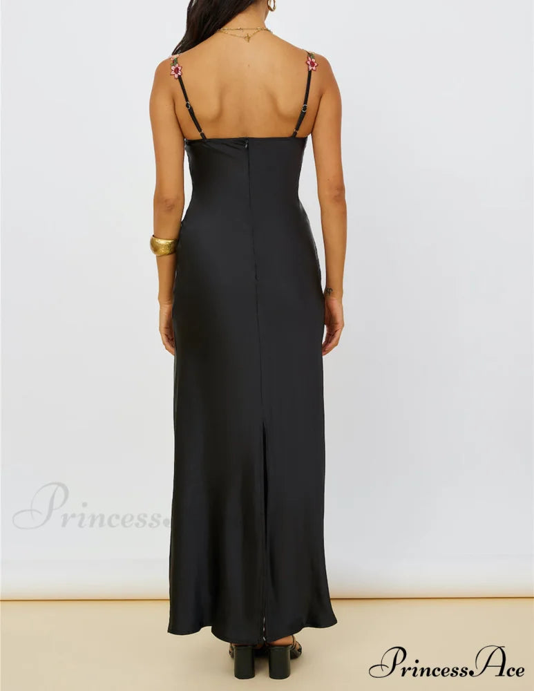 Magnetic Forces Flower Charming Embroidery Maxi Dress Black