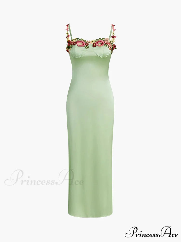 Magnetic Forces Flower Charming Embroidery Maxi Dress Black Green / S