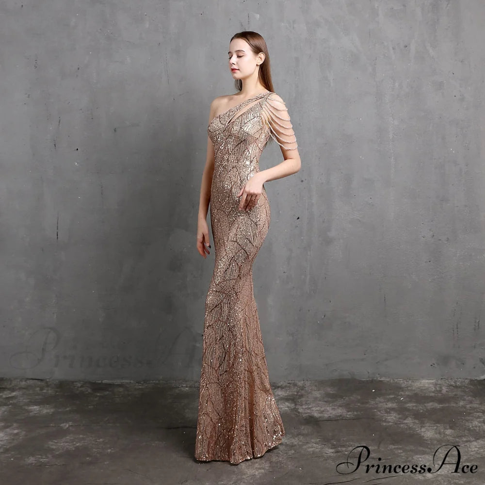 Mayven One Stylish Shoulder Formal Dress GOLD / XS