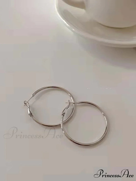 Minimalist Hoop Earrings