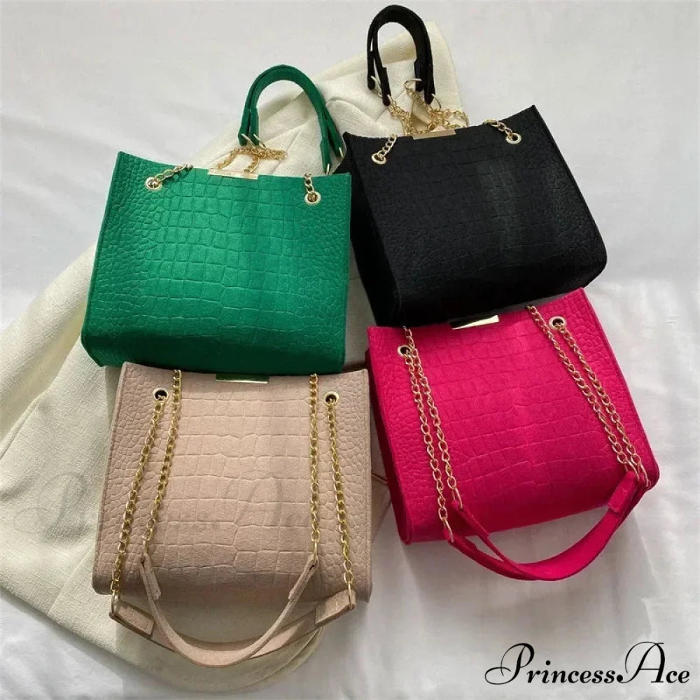 Monochrome Crocodile Pattern Spacious Shoulder Handbag handbag-250126