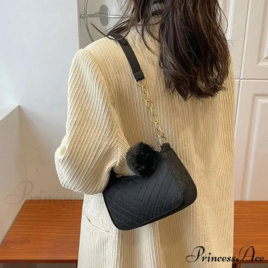 Monochrome Small Underarm Shoulder Bag shoulder-250126