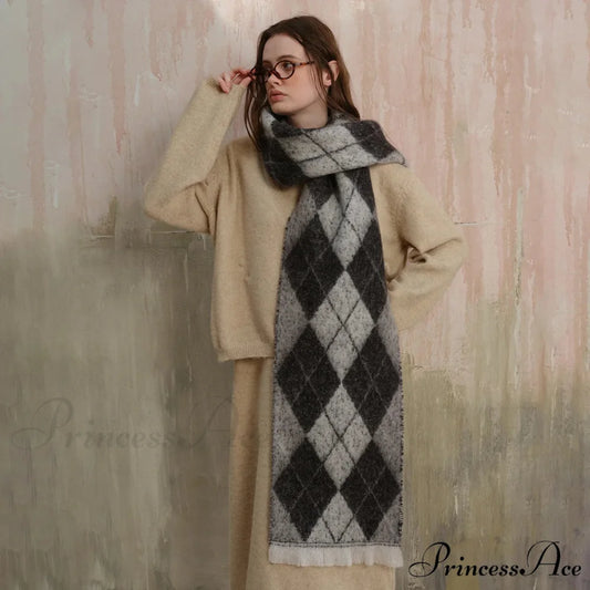 New Retro Argyle Jacquard Plaid Warm Neck Scarf for Autumn Winter 2024 black and white / L210CM W33CM