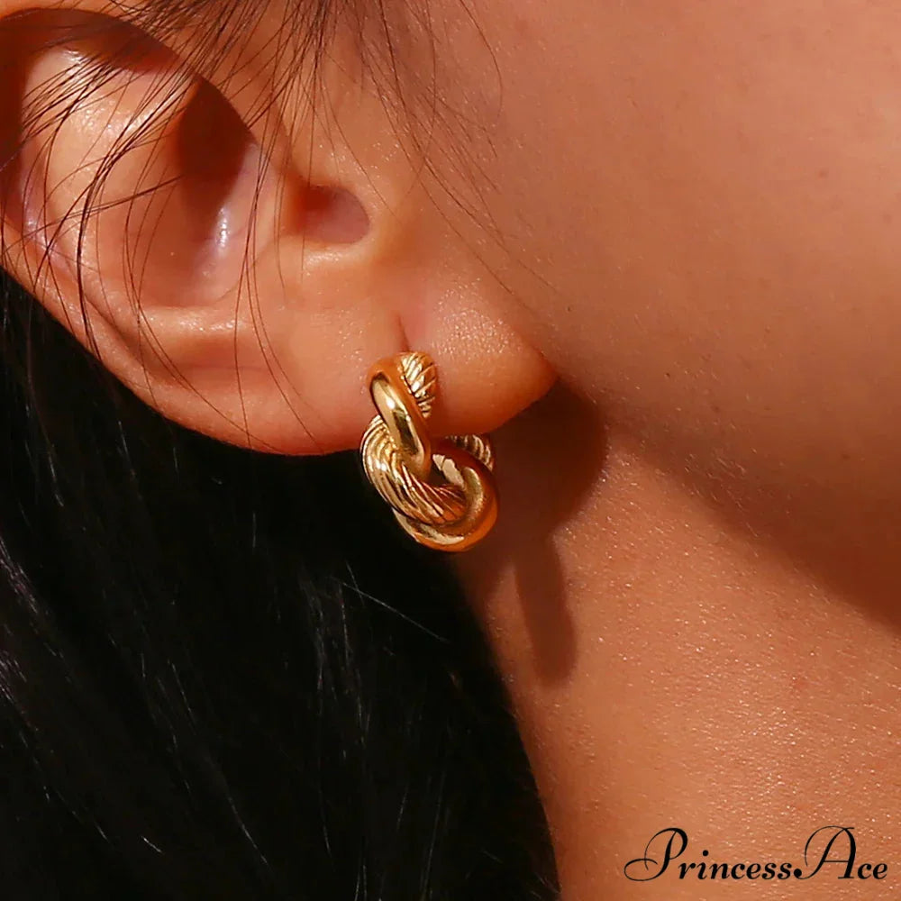 NINA Elegant EARRINGS Gold