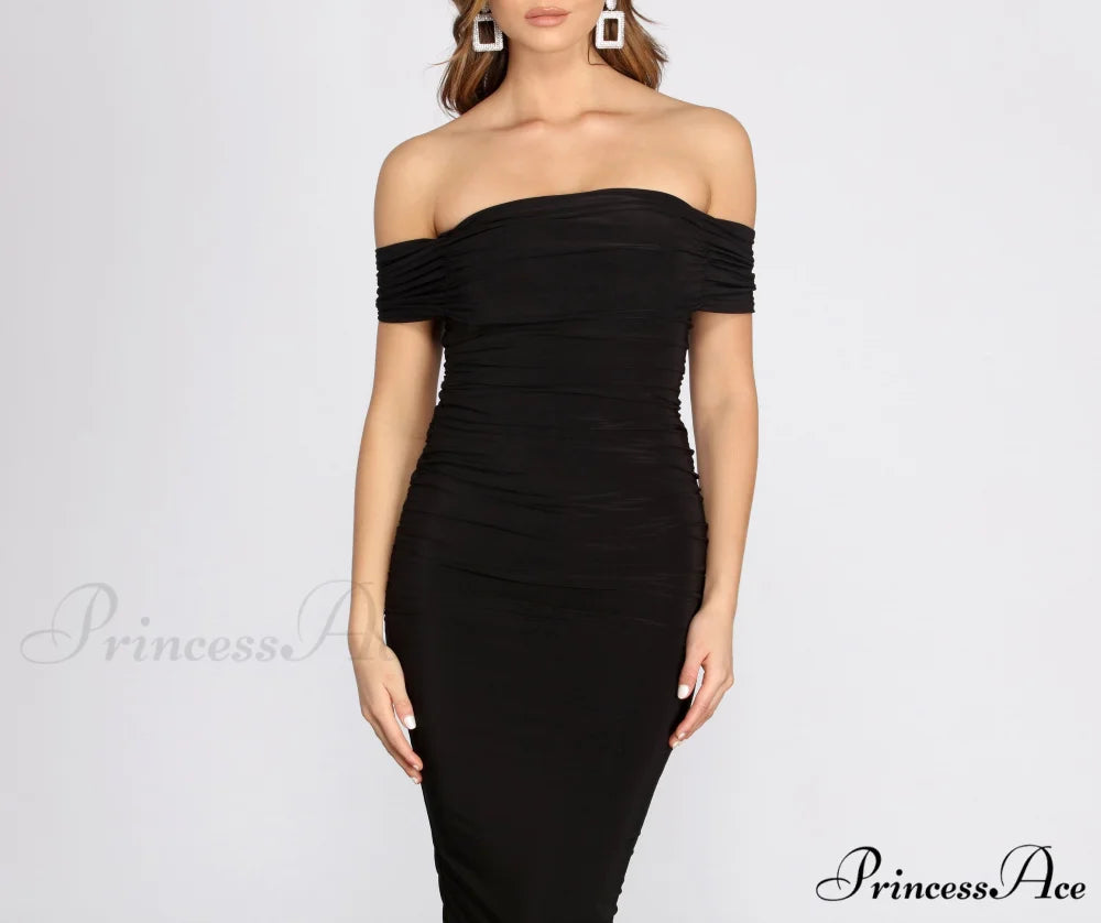 Off Shoulder Stylish Ruched Midi Dress