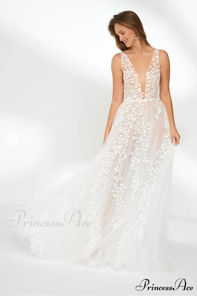 Olena Ethereal A-line Trendy Tulle Wedding Dress