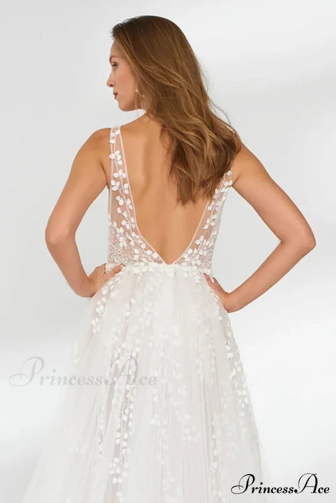 Olena Ethereal A-line Trendy Tulle Wedding Dress