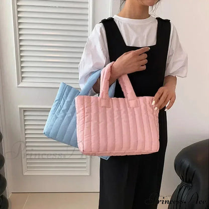 Padded Quilted Solid Color Traveler Handbag handbag-250126