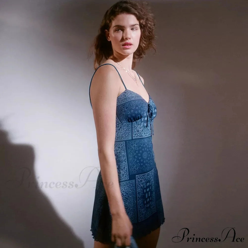 Paisley Lace Sweetheart Sleeveless Modern Crop Tank Top - Apricot M / Blue