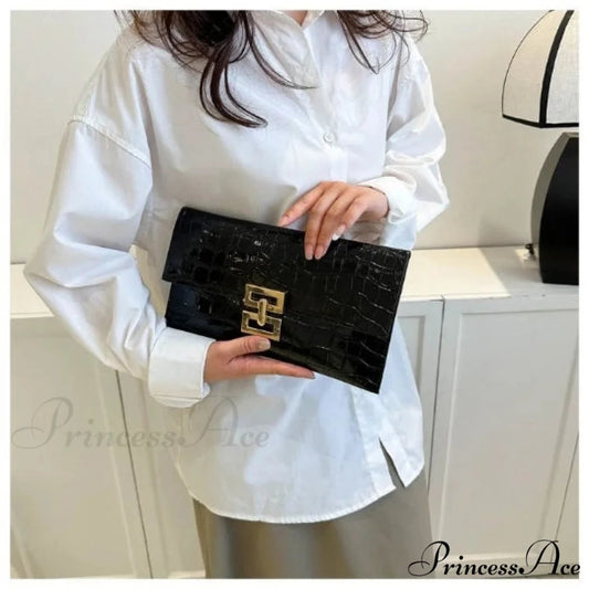 Pale Night Feast Pouch Wristlet 29X16cm / Black wristlet-250126