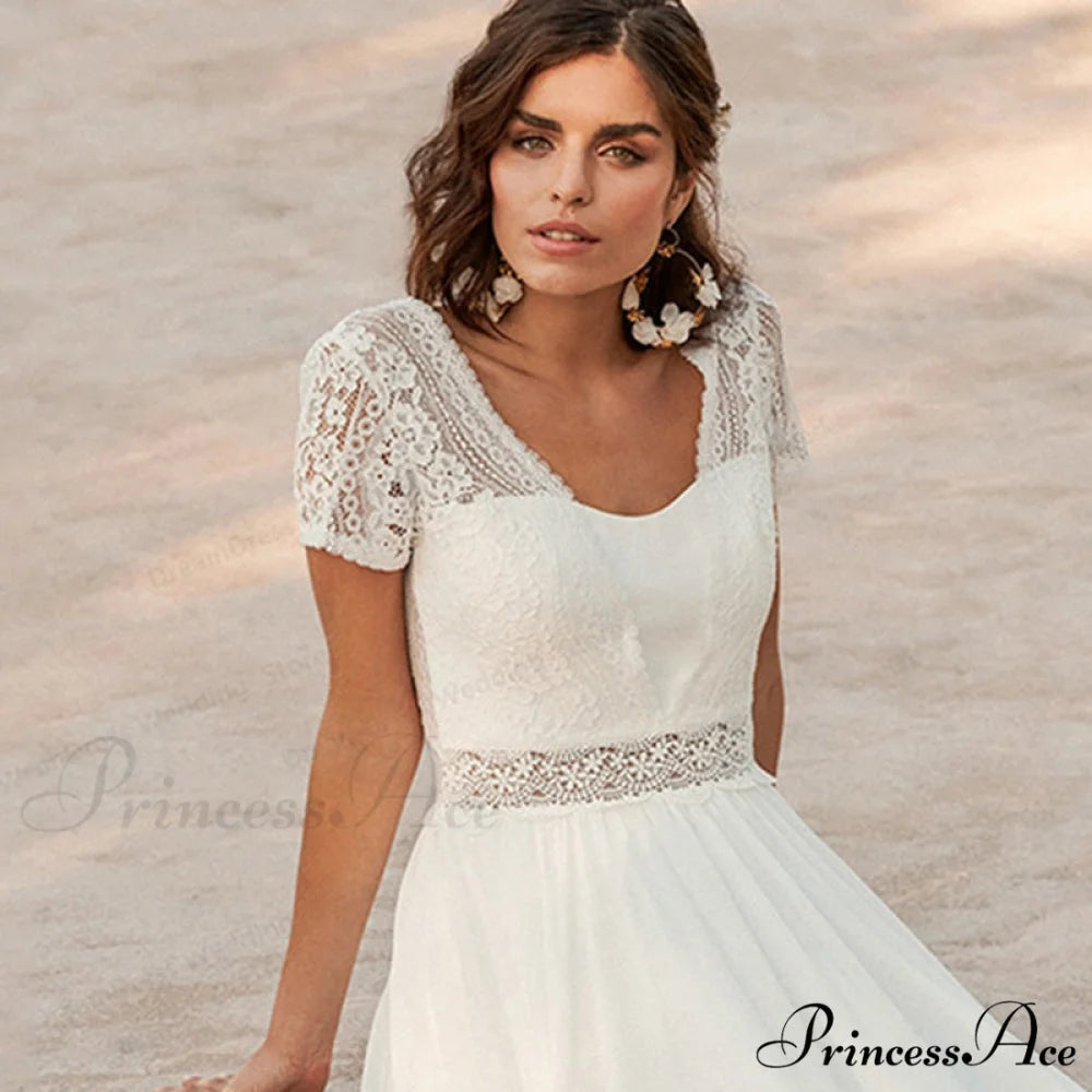 Pale Transparent Rear Seashore Wedding Gown Ivory white / 2 weddingdress-250223