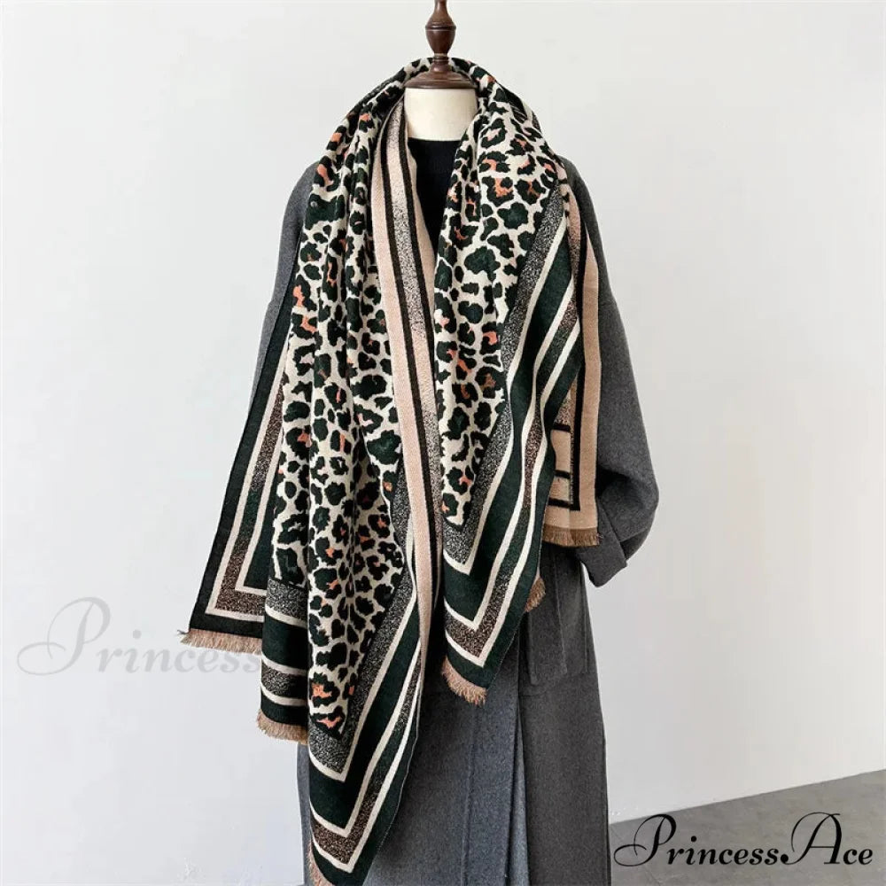 Pattern Cashmere Winter Scarf black-01 scarf-241228