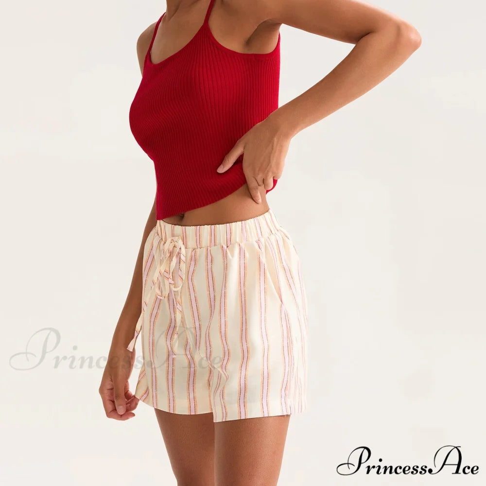 Patterned Cinched Pocket Short short-250223