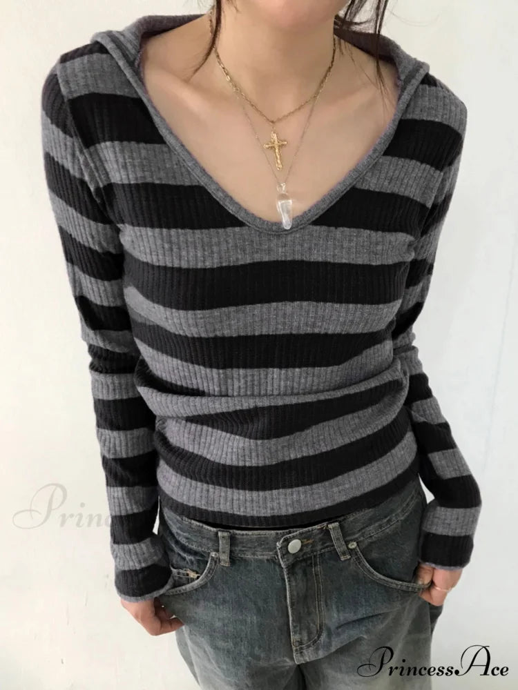 Patterned Hooded Simple Slim V-Neck Long Sleeve Knitted Top Black / S knittop-250126