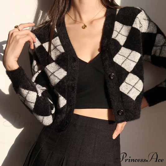 Plaid Black White Knitted Cardigan Black / One Size
