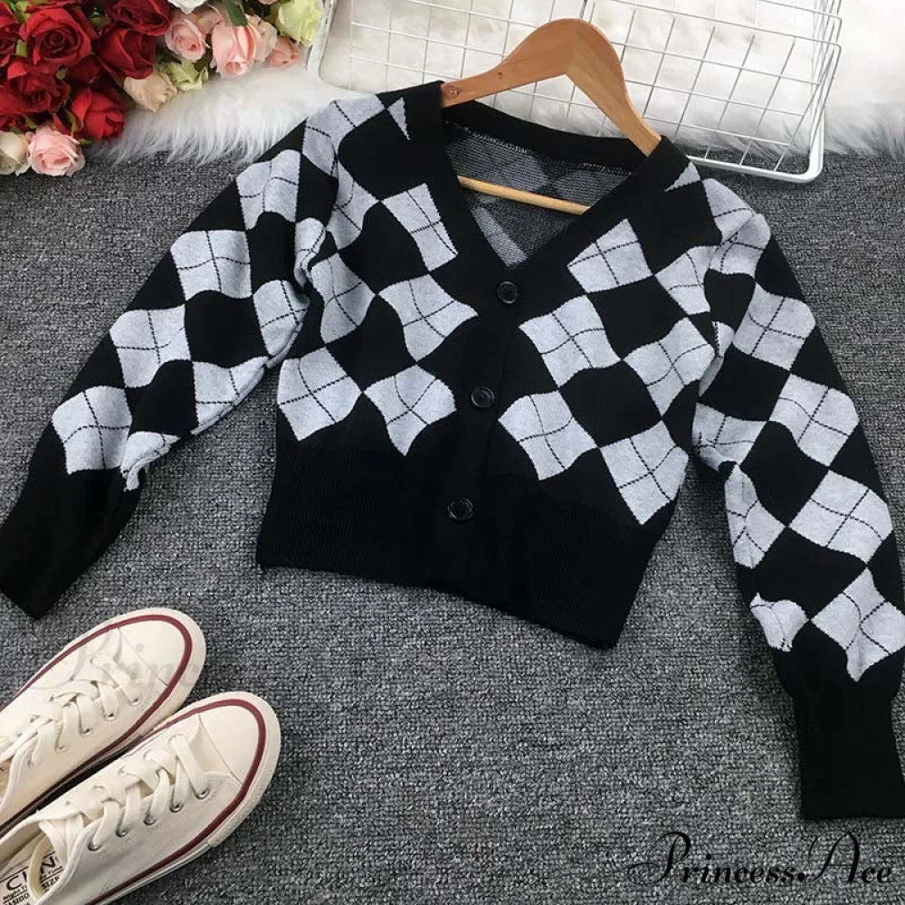 Plaid Black White Knitted Cardigan Black / One Size