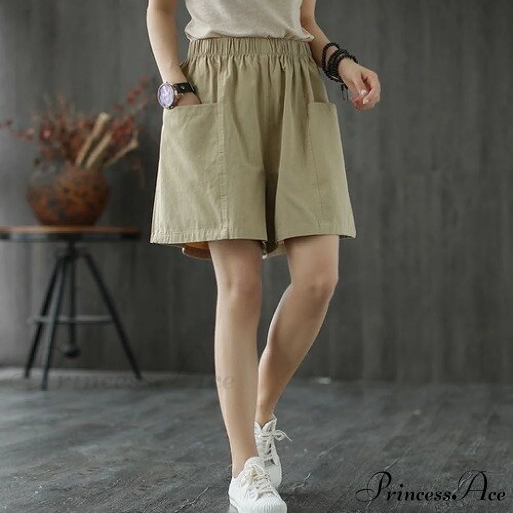 Plus Size Pocket Elastic High Waist Shorts Khaki / M