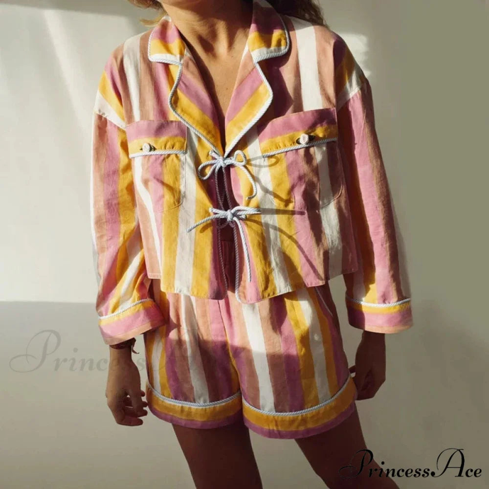 Printed Front Tie Up Graceful Bowknot Blouse and Shorts Set C / S