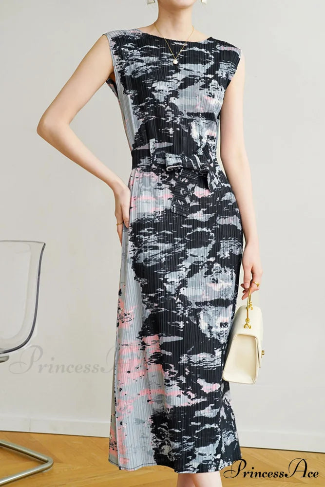 Printed Sleeveless Dress with Side Slit and Full Pleats Grey / One Size