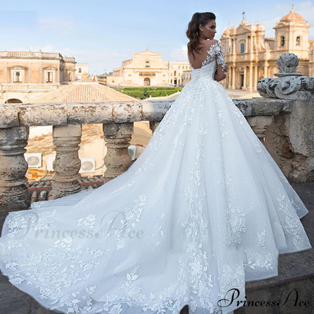 Profound Plunging Neckline Extended Train Bridal Gown weddingdress-250223