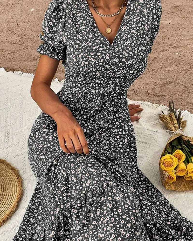Puff sleeve v-neck dress