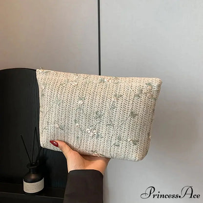 Rattan Portable Straw Grasp Wristlet White wristlet-250126